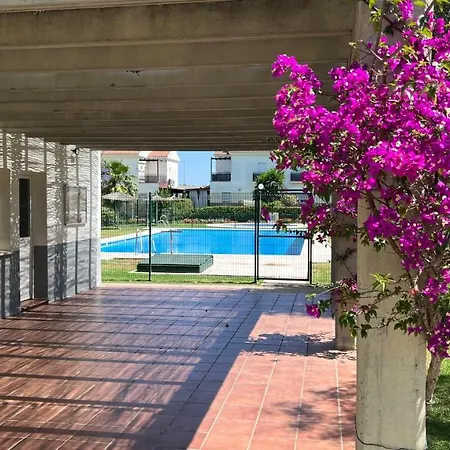 Casa Junto A Campo De Golf Y A 15 Minutos De La Playa Nyaraló